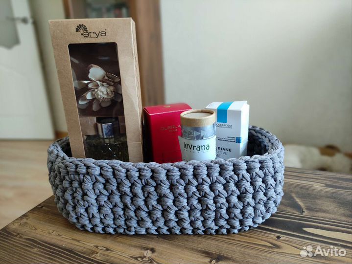 Корзина вязаная серая