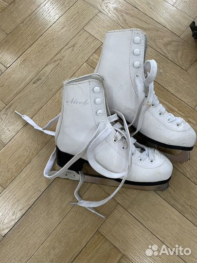 Коньки размер 7,5 (33/34 размерр)