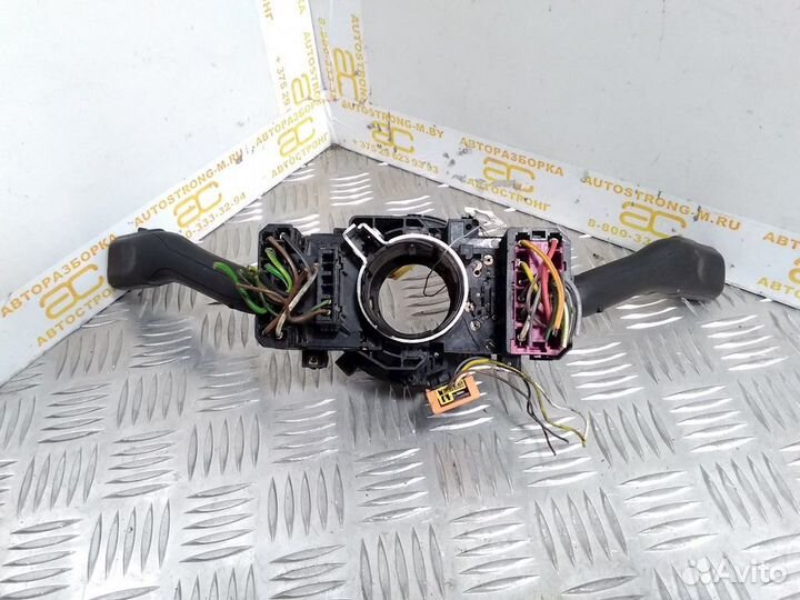 Переключатель подрулевой (стрекоза) Skoda Octavia