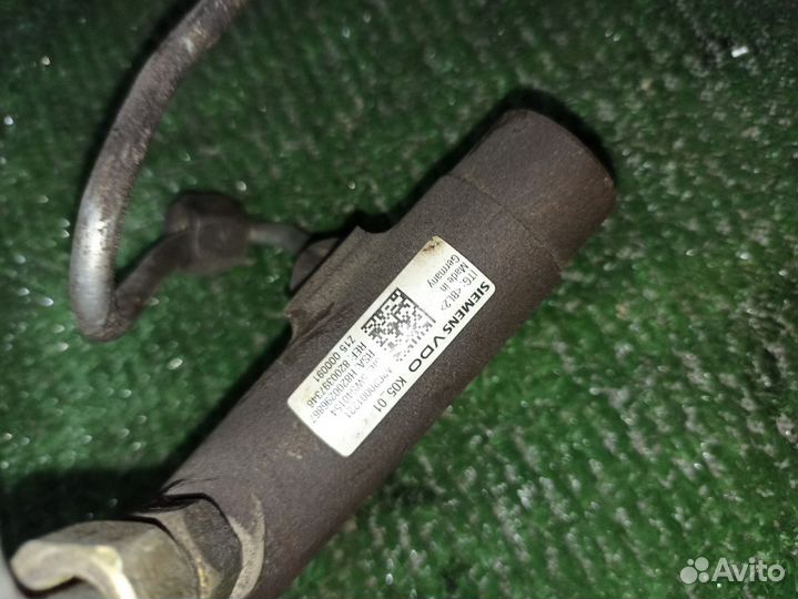 Рейка топливная (рампа) Renault Scenic II (2003—20