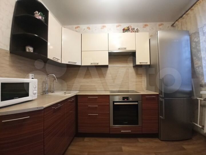 2-к. квартира, 60 м², 3/10 эт.