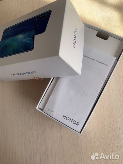 Телефон honor 20 lite