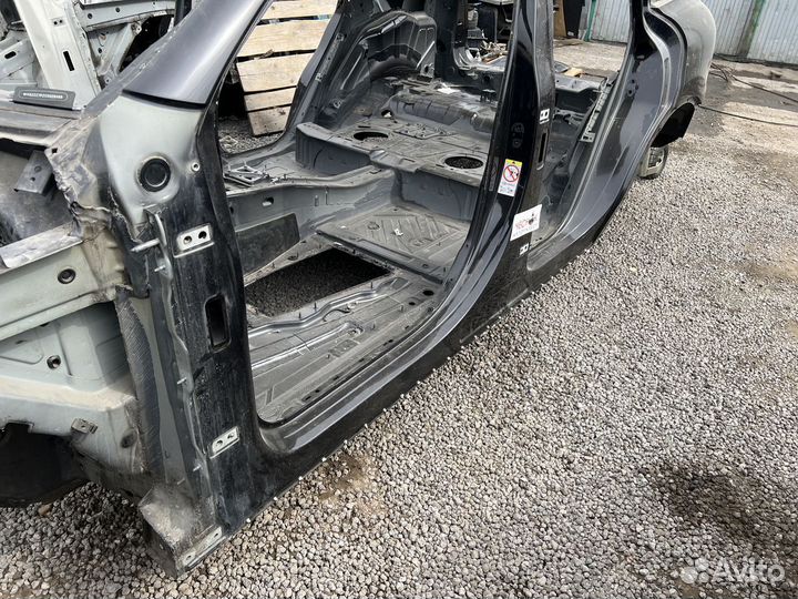 Порог со стойкой правый VW Touareg NF 2 2010-2014