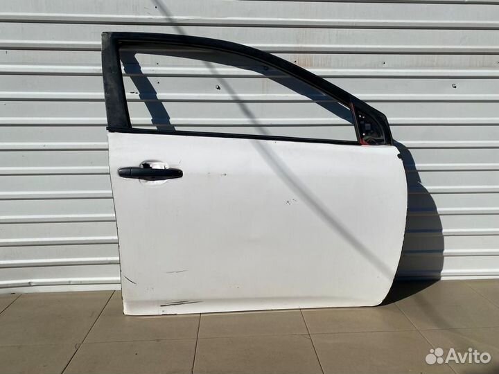 Дверь передняя правая Toyota Corolla e150