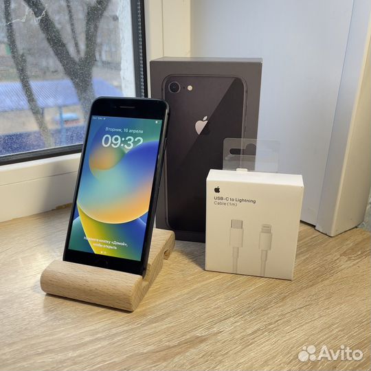 iPhone 8, 128 ГБ