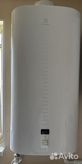 Бойлер Electrolux EWH 100 Centurio IQ 3.0