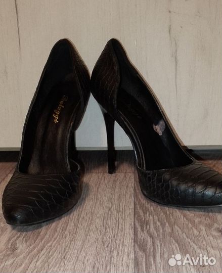 Туфли женские 35 размер черные
