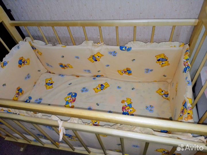 Детская кроватка