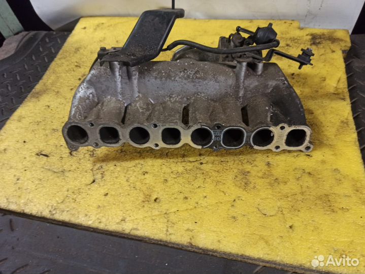 Коллектор впускной Kia Sorento 1