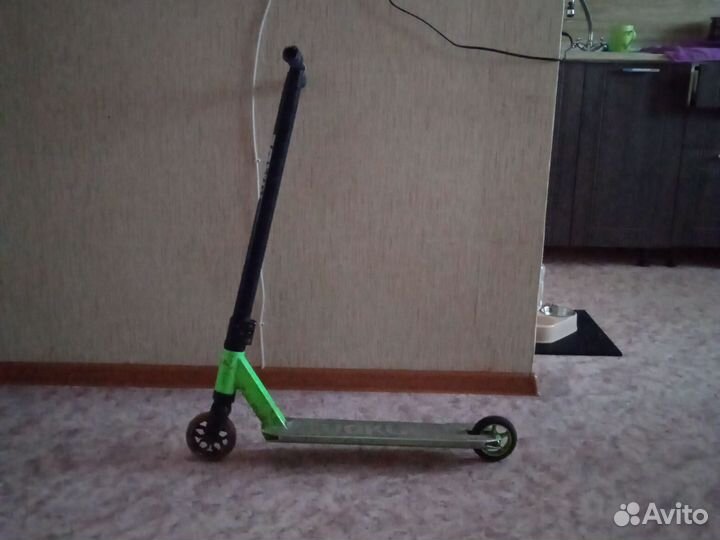 Трюковой самокат