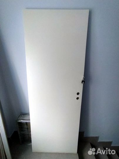 Дверь двухстворчатая распашная белая