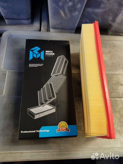 Фильтр воздушный VW Туарег Audi Q7 Каен