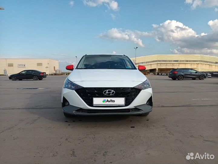 Hyundai Solaris, 2022