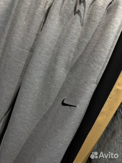 Спортивные штаны nike