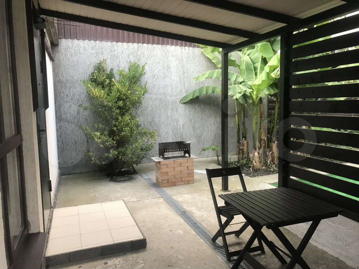 Коттедж 32 м² на участке 2 сот.