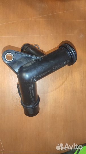 Фланец (тройник) системы охлаждения