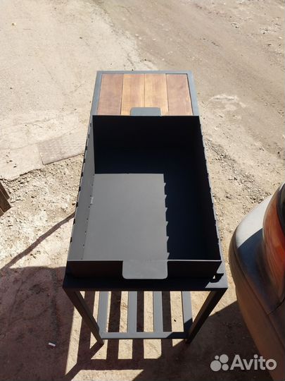 Мангал с подстольем