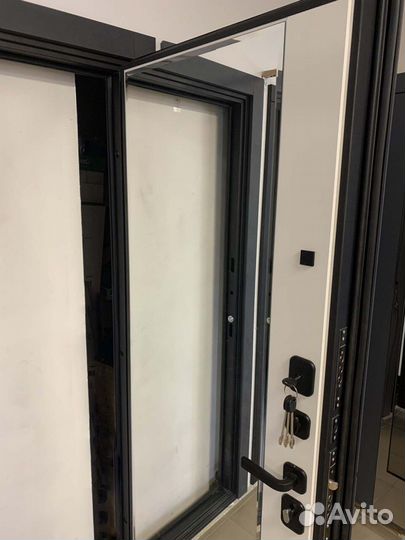 Двери входные металлические