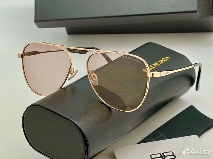 Солнцезащитные очки Balenciaga
