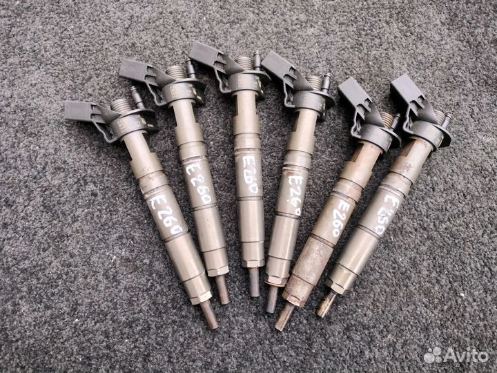 Форсунка топливная jeep grand cherokee wk