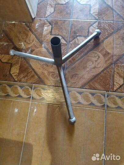 Держатель для елки