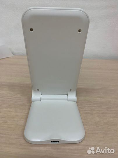 Беспроводное зарядное устройство: 5Вт, быстрый зар