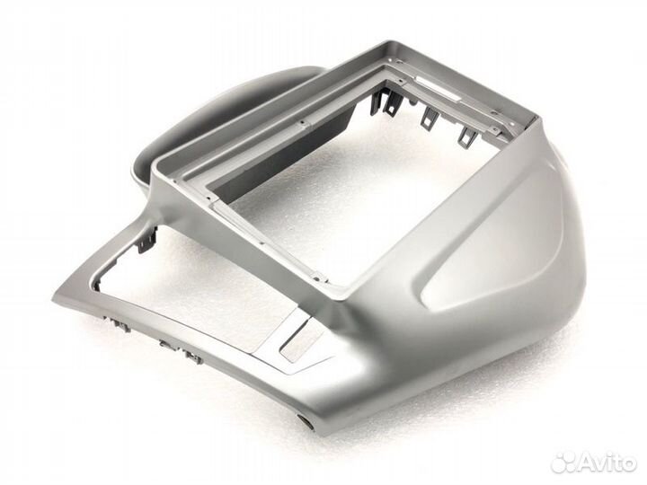 Рамка магнитолы Chevrolet Cruze 2012