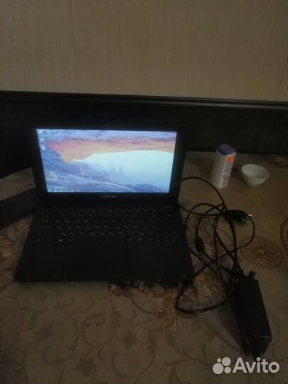 Asus ноутбук сосотояние хорошое