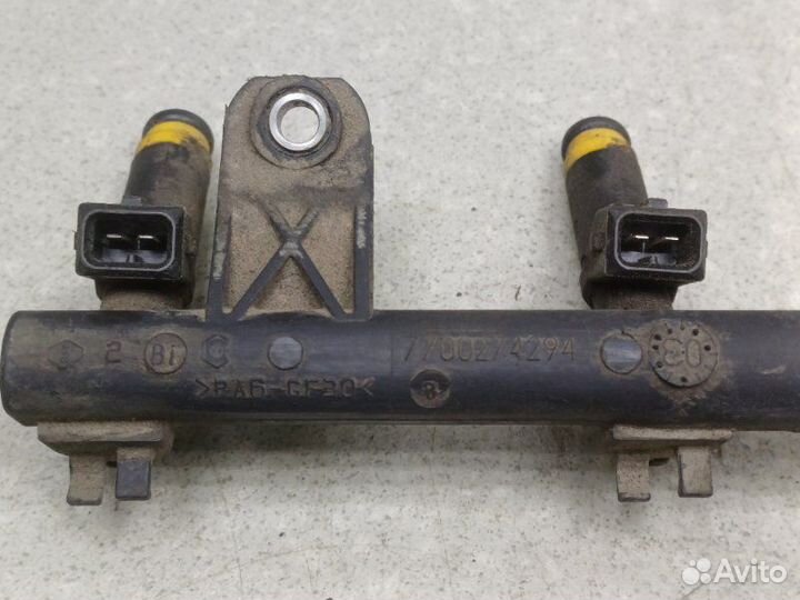 Рейка топливная (рампа) Renault Symbol