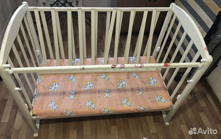 Детская кроватка