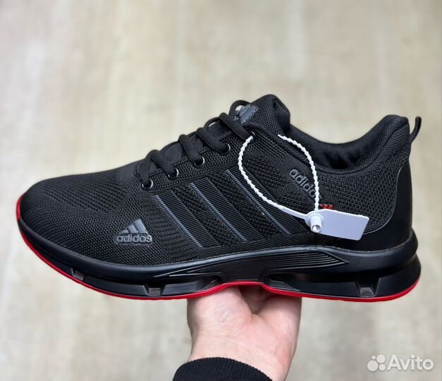Кроссовки Adidas