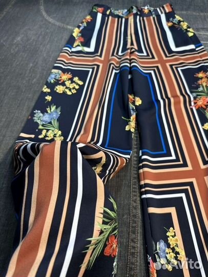 Брюки концерна Max Mara оригинал новые 42it