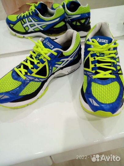 Кроссовки Asics