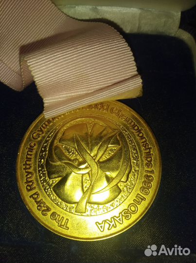 Золотая медаль орегинал