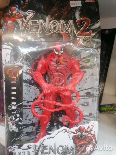 Веном монстр фигурка красный