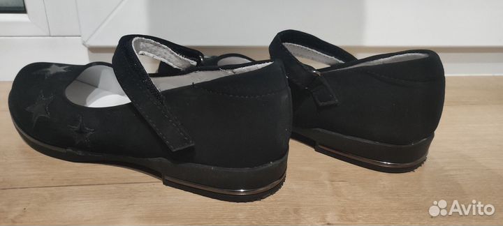Туфли для девочки 34р