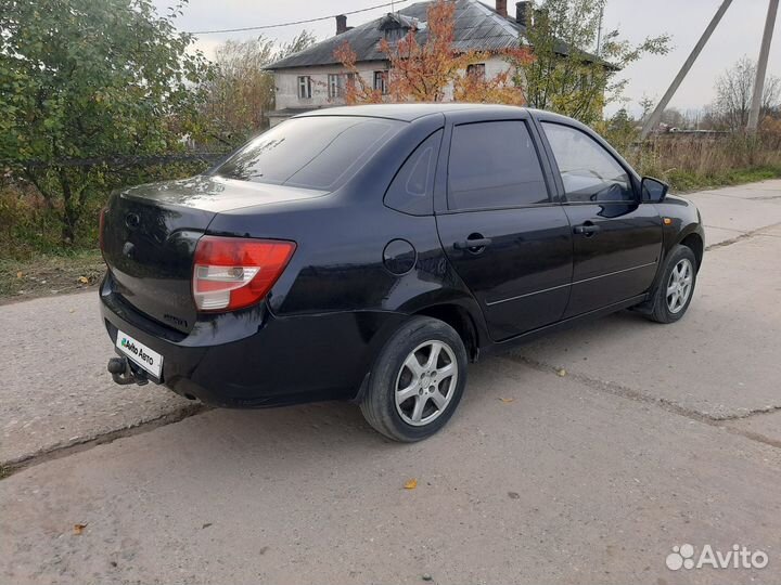 LADA Granta 1.6 МТ, 2012, 185 852 км