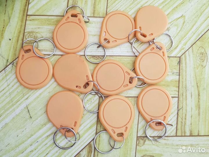 Кнопки. токопроводящая резина 4 на 5 (за 4 шт.)