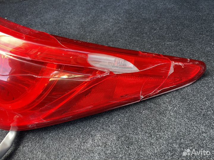 Фонарь в крыло правый Infiniti Q50 V37