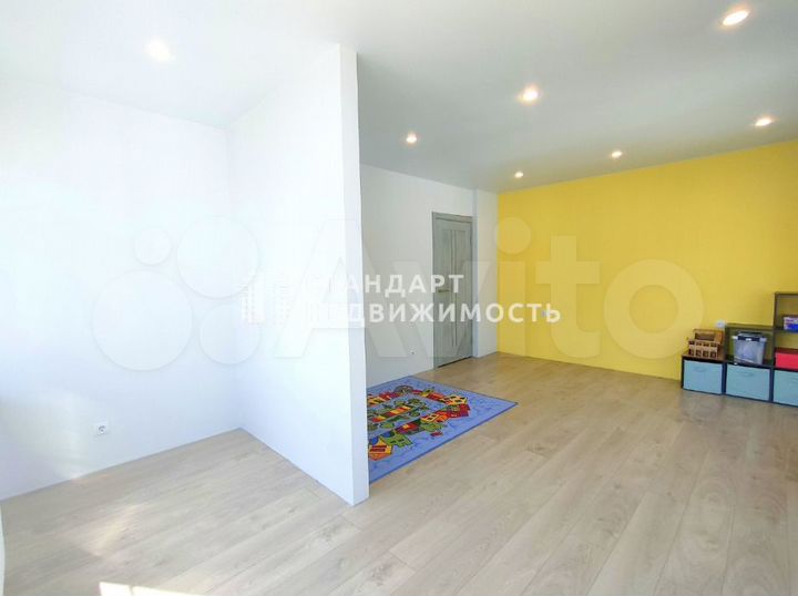 2-к. квартира, 80,2 м², 9/18 эт.