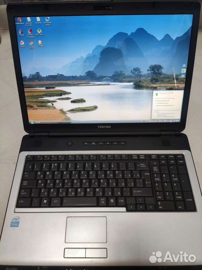 Ноутбук toshiba