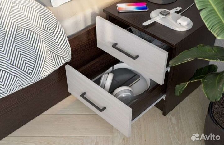 Тумба прикроватная