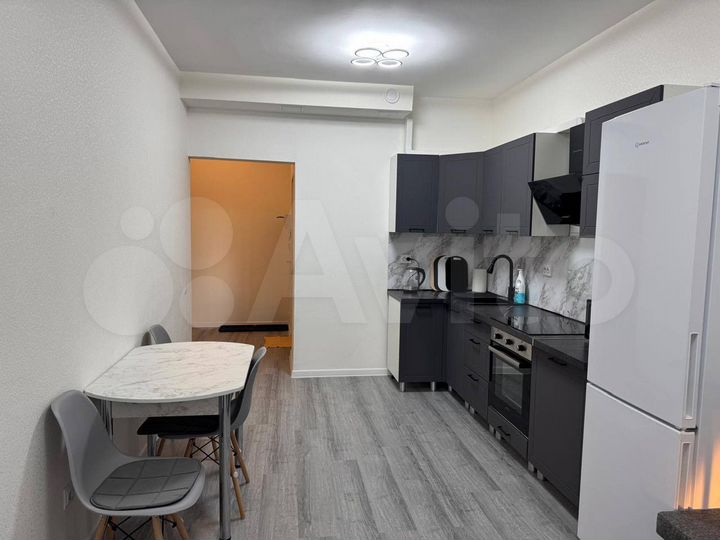 2-к. квартира, 44 м², 3/15 эт.