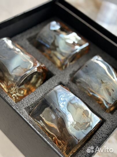 Набор из 4-х бокалов в подарочной упаковке