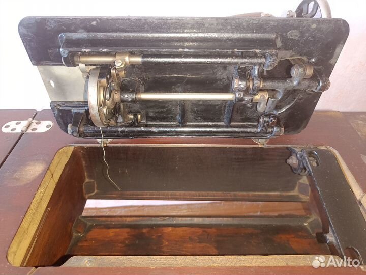 Швейная машина Госшвеймашина ножной прив.на ремонт