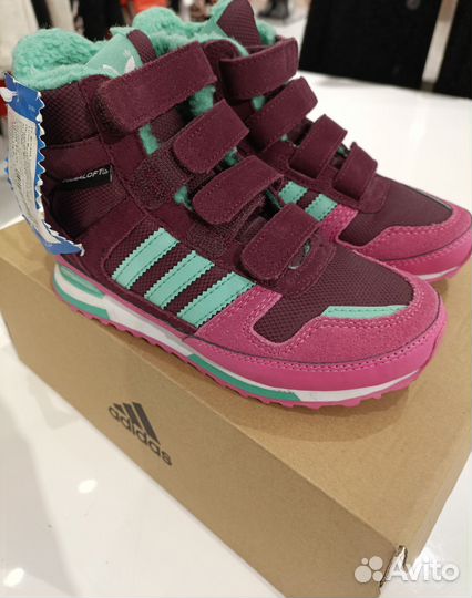Adidas новые кроссовки для девочки
