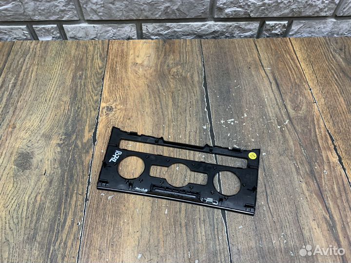 VW Passat B7 Накладка декоративная