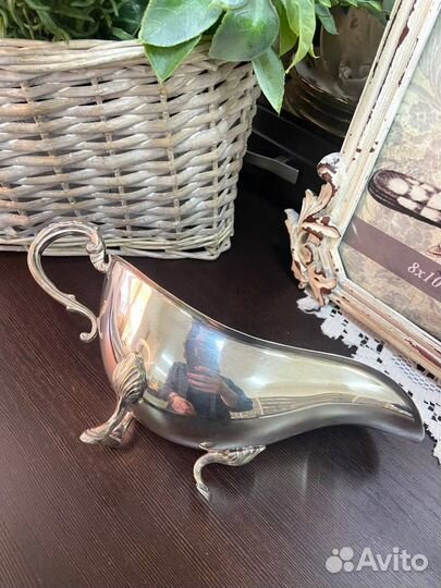 Соусник серебрение. Англия