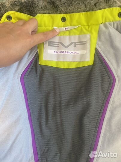 Куртка горнолыжная женская 46/48, верхняя одежда