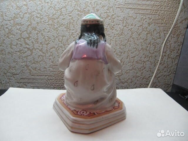 Статуэтка узбечка